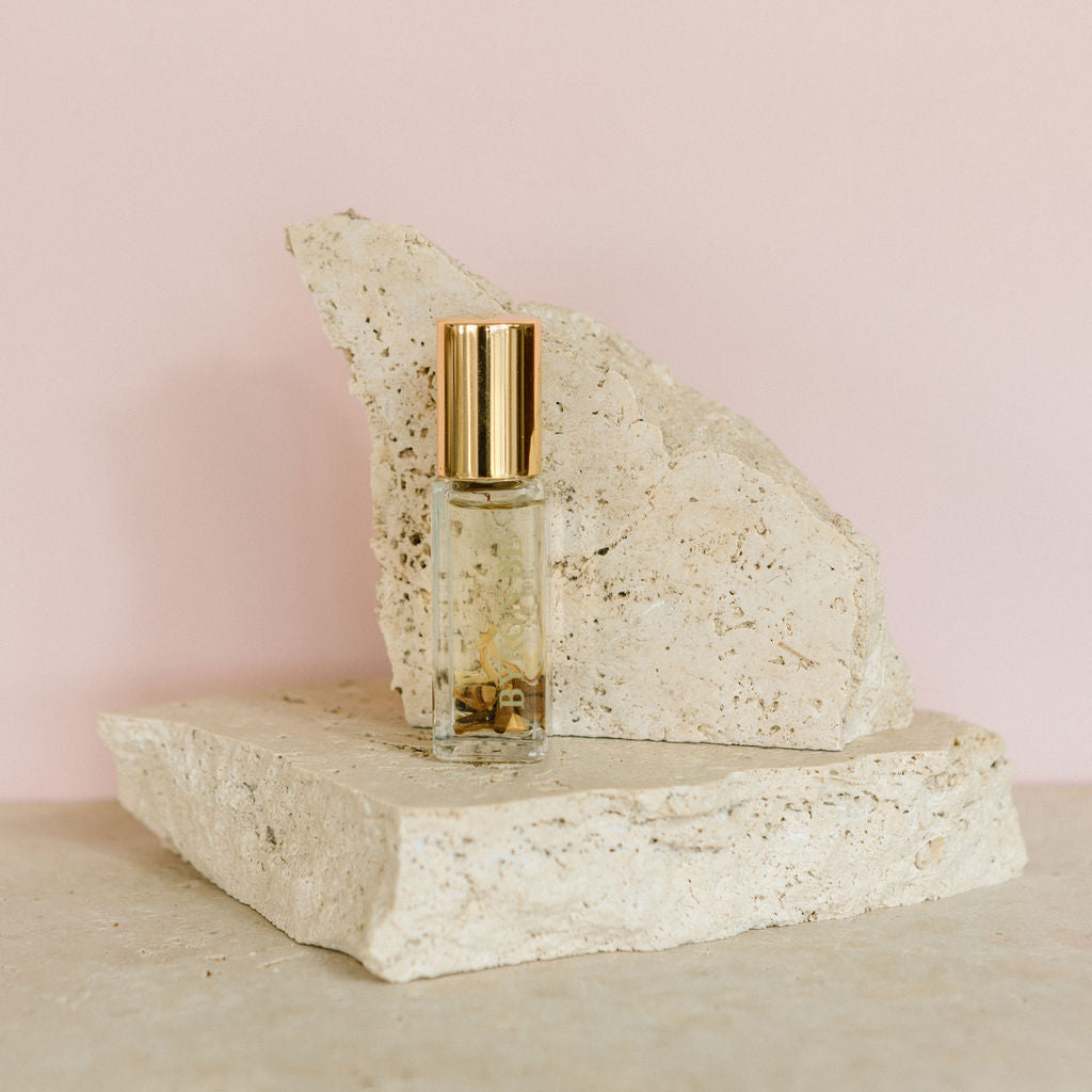 Non toxic natural perfume oil